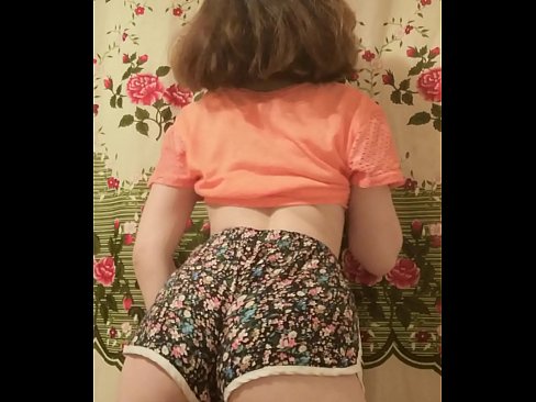 ❤️ Тачаангуй залуу бяцхан хүүхэн камер дээр шорт тайлж байна ❤️ Занхайнууд mn.niceporn.ru ❌️